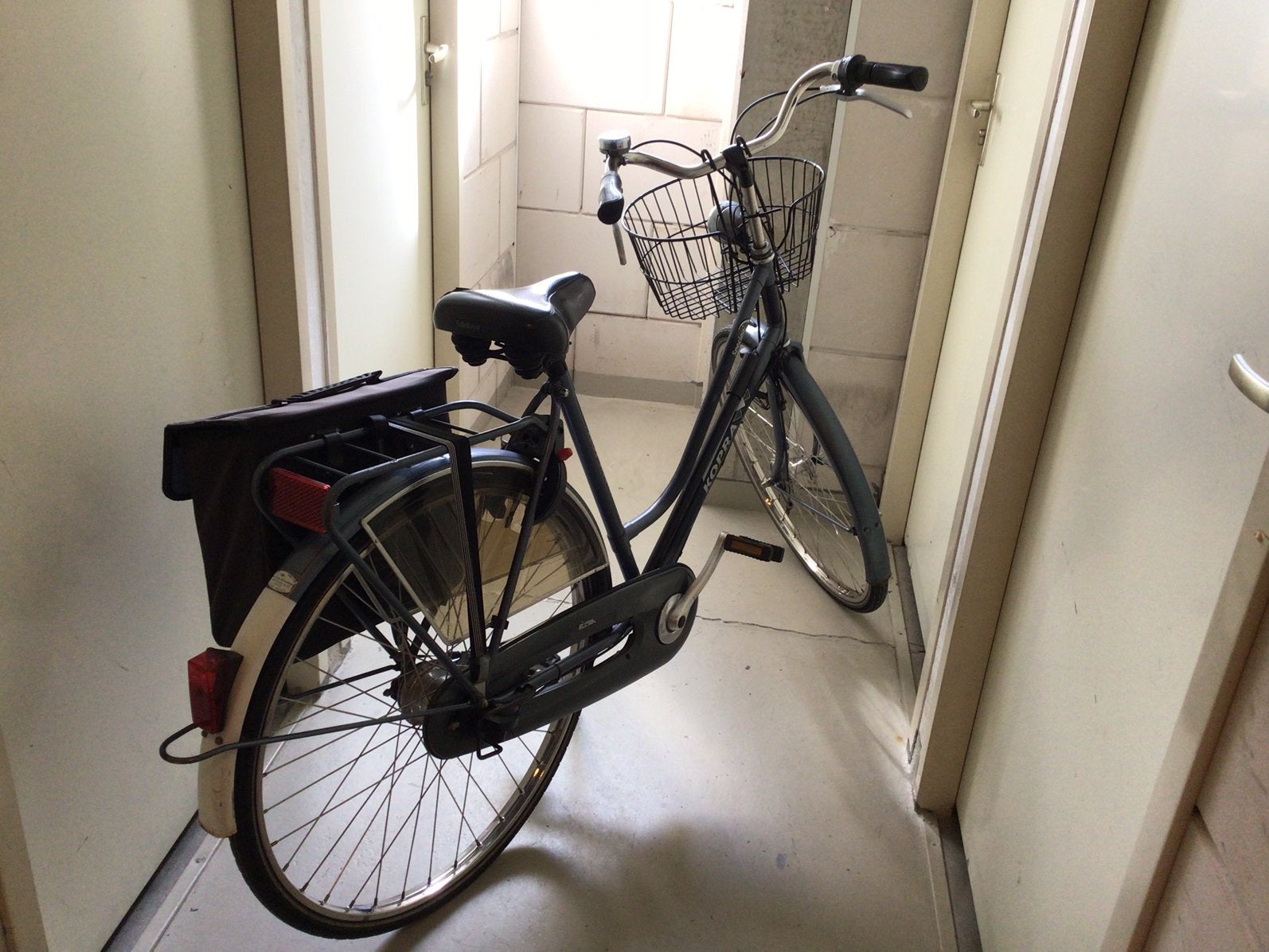 Damesfiets € 150,00, Fietsen en Brommers, Gebruikt, Velgrem, Versnellingen, Ophalen