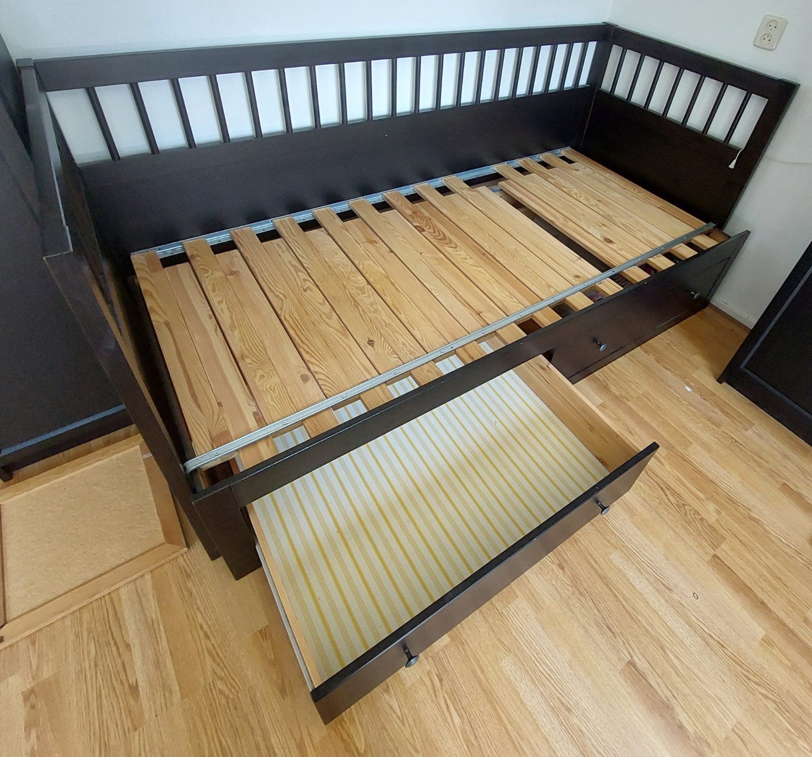 Hemnes bed Ikea, Ophalen, Lattenbodem, 180 cm of meer, 100 cm of meer