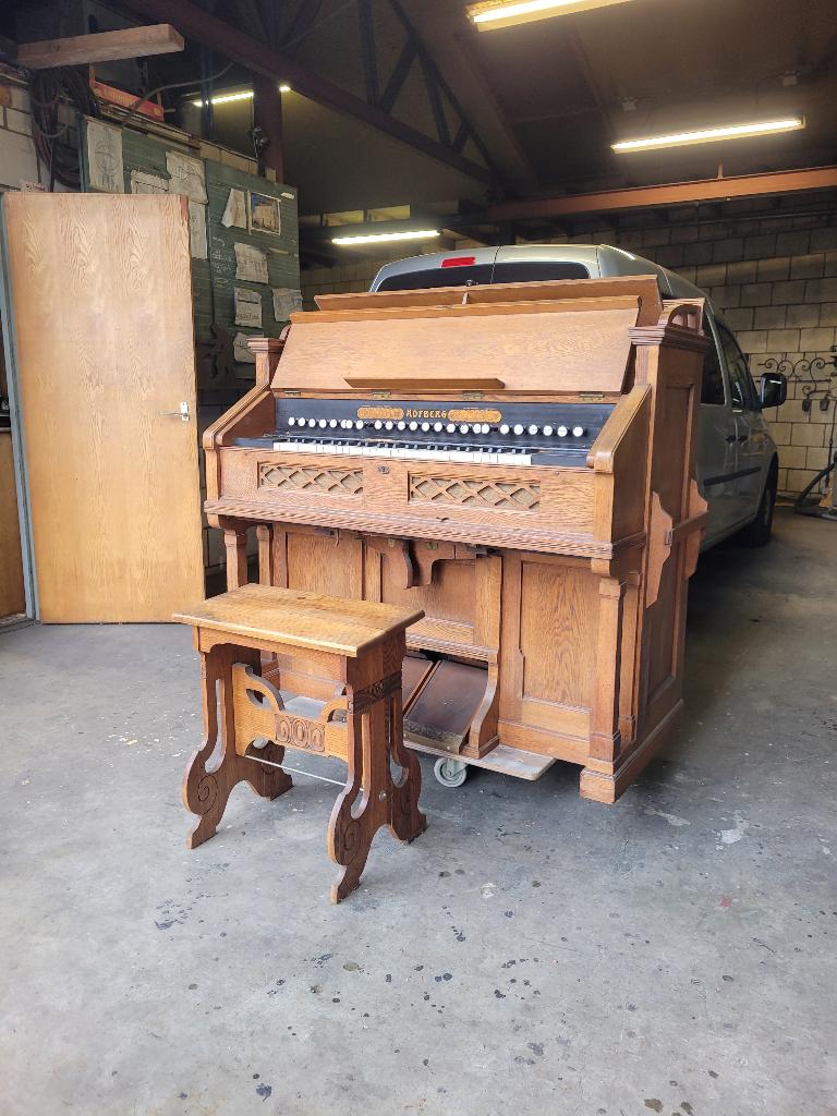 Hofberg Harmonium met Goldene Staatsmedaillen, Muziek en Instrumenten, Orgels, Ophalen, Gebruikt, 1 klavier, Harmonium