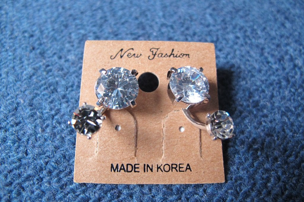 Silver clear stone earrings, Overige materialen, Nieuw, Ophalen of Verzenden, Knopjes of Stekers