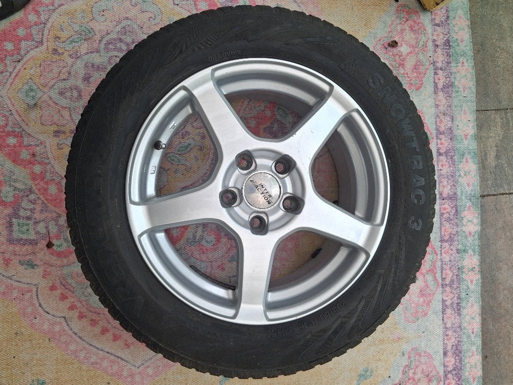 Vredestein Snowtrac 3 winterbanden op lichtmetalen velg, Ophalen, Gebruikt, 16 inch, Banden en Velgen