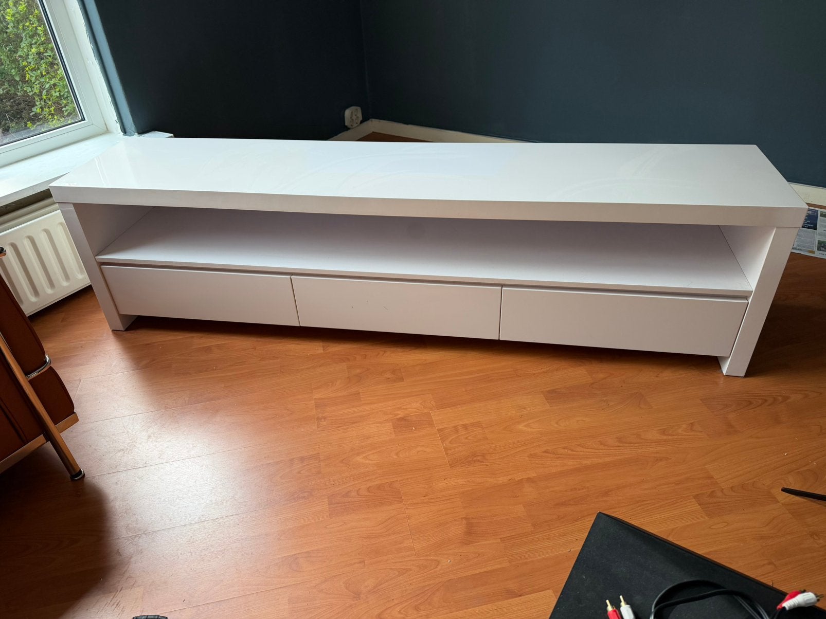TV-meubel wit met opbergruimte (190x50x40 cm), Huis en Inrichting, Overige materialen, Gebruikt, 150 tot 200 cm, Ophalen of Verzenden