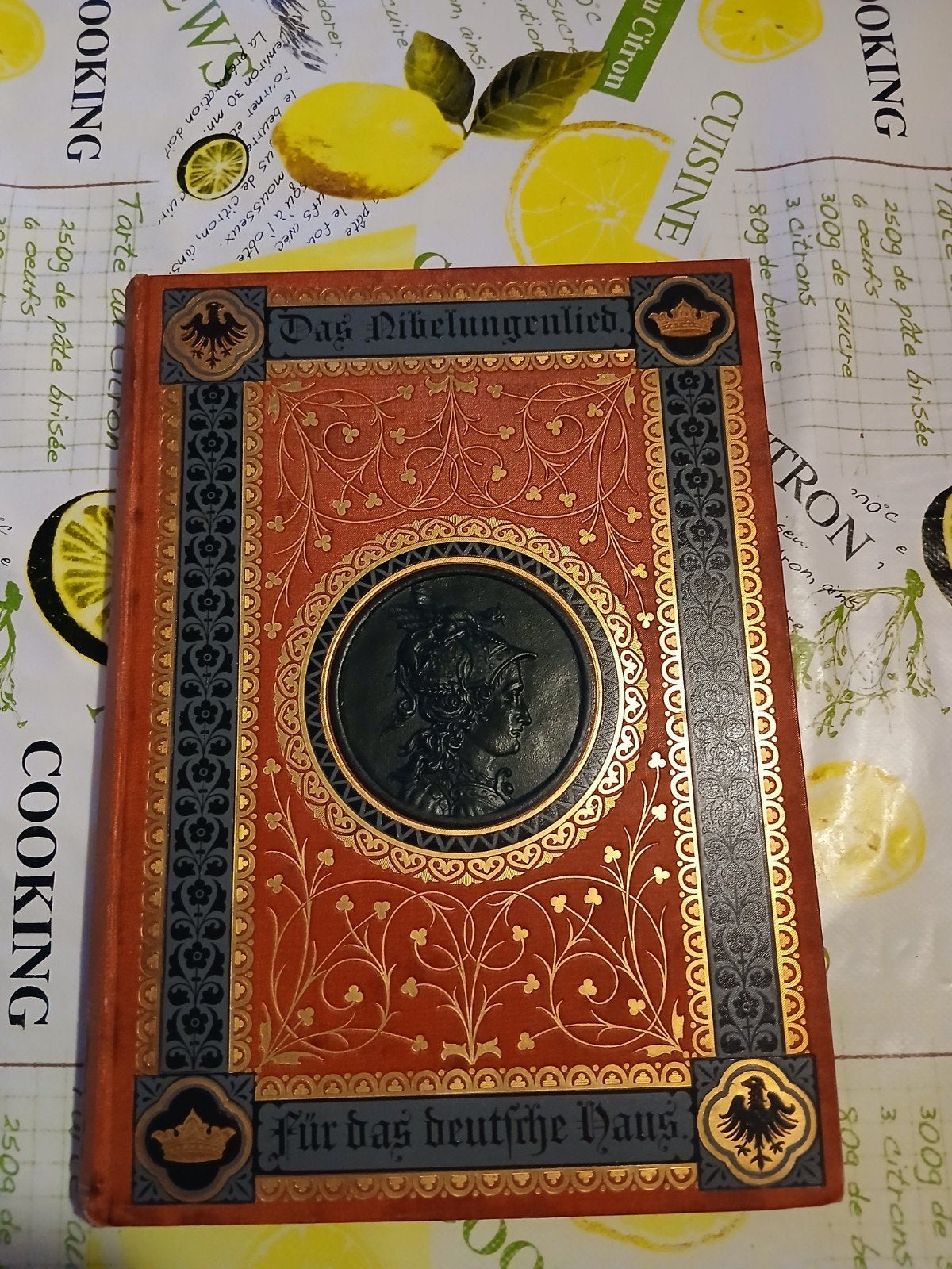 EngelmannZeldzaam antiek boek uit 1889: Das Nibelungenlied f, Ophalen of Verzenden