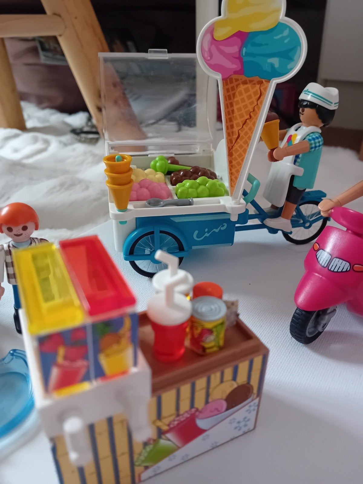Playmobil ijscowagen, scooter en fruitkraam met figuren, Kinderen en Baby's, Gebruikt, Complete set, Voertuig, Ophalen of Verzenden