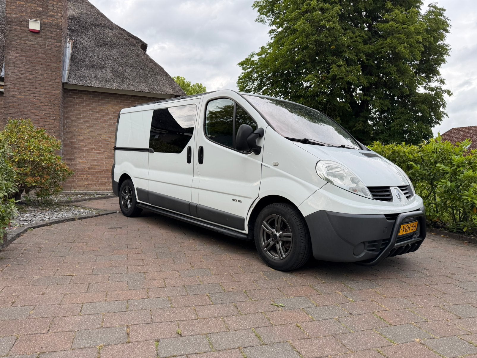 Renault Trafic T29 2.5 DCI Dubble Cabine (CarPlay, camera), Auto's, Voorwielaandrijving, Stof, 4 cilinders, Renault