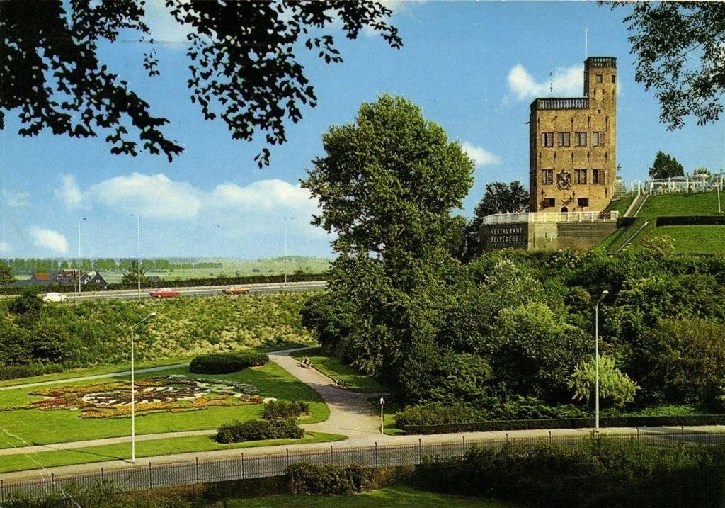 Nijmegen, Belvedere, Oude Waltoren van vestingingswerken ann, Ophalen of Verzenden, 1960 tot 1980, Gelopen, Gelderland
