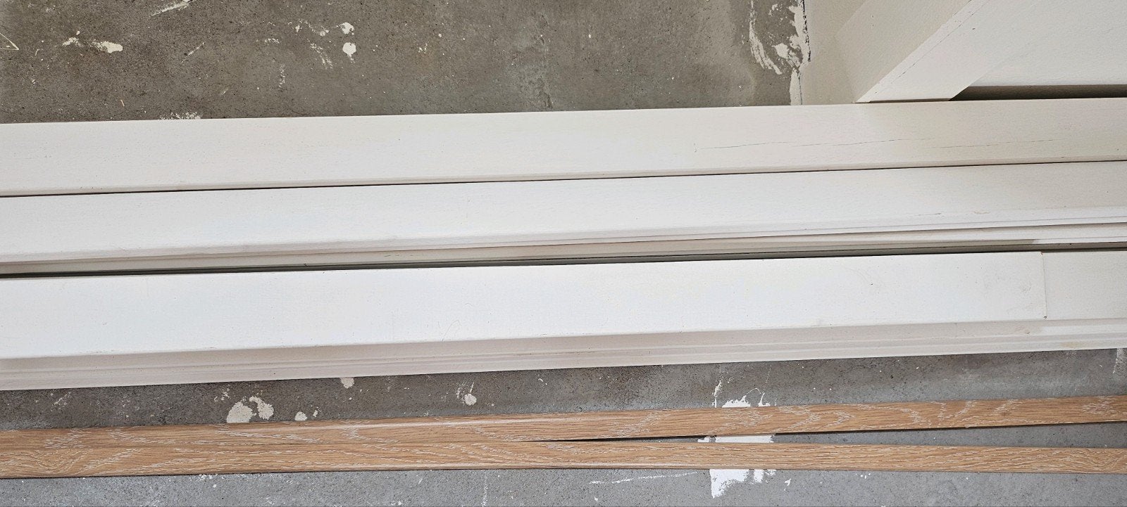 Houten plinten wit, Ophalen, Overige materialen, 200 tot 250 cm, Plinten
