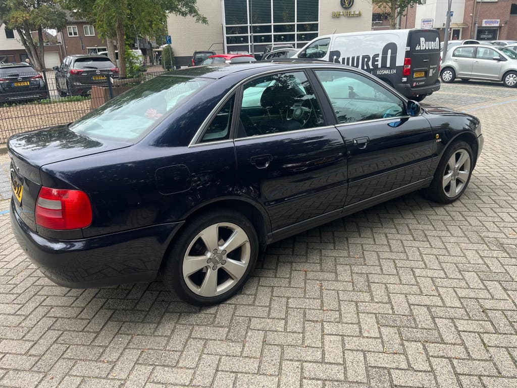 Audi A4 1.6 74KW AUT Advance Youngtimer nwe Apk, foto 2