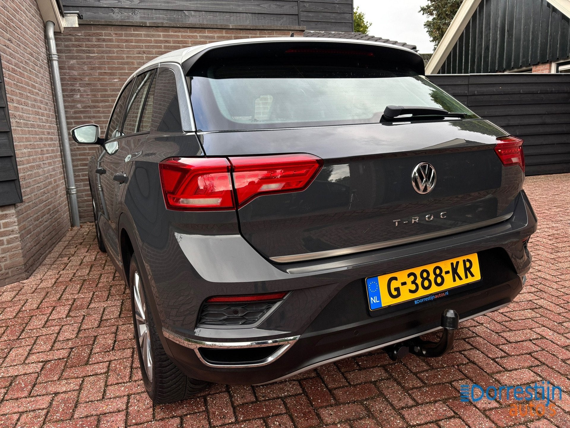 Volkswagen T-Roc 1.5 TSI Sport | Trekhaak | Navi | 150pk | A, Voorwielaandrijving, Stof, 4 cilinders, 150 pk