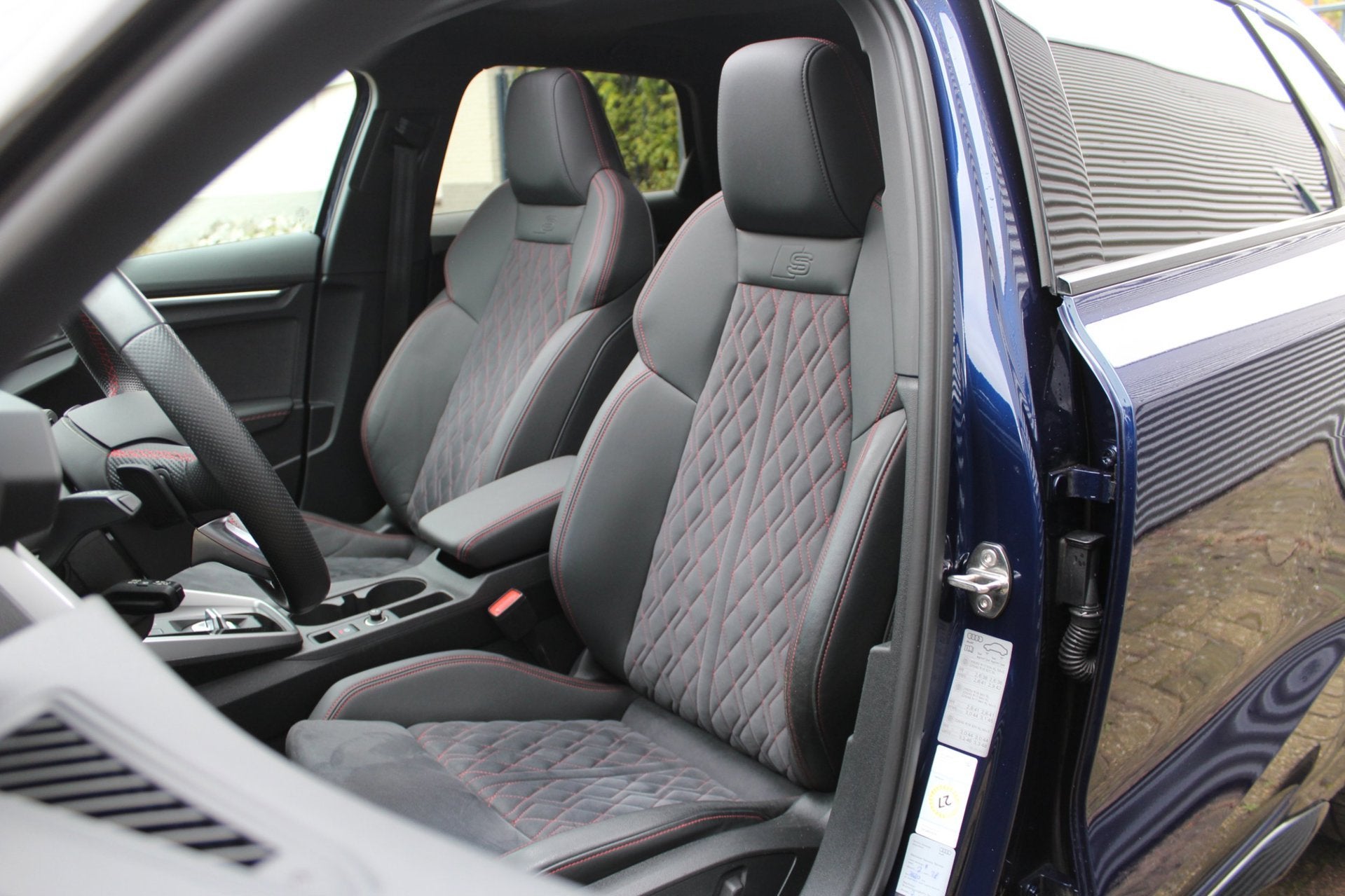 Audi A3 Sportback 40 TFSI e 3x S-Line | Pano | HUD | B&O | M, Auto's, Dealer onderhouden, Zwart, 4 cilinders, 1535 kg