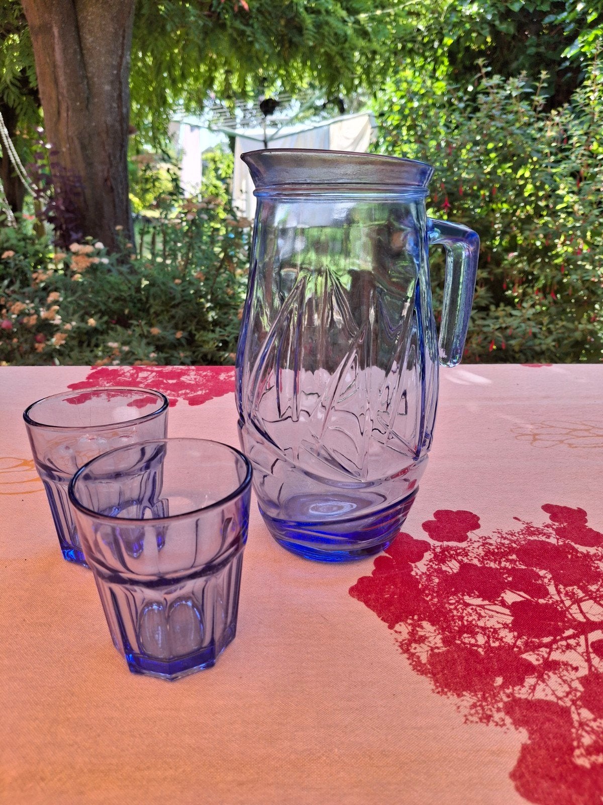 Vintage blauwe glazen kan met 2 glazen, Ophalen
