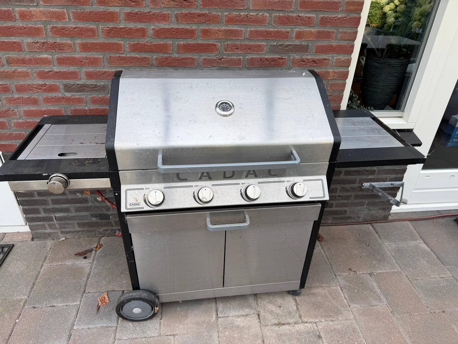 Cadac gasbarbecue met zijbrander en gietijzeren plaat, Ophalen, Gebruikt