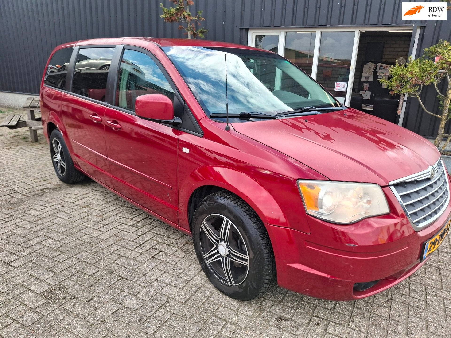 Chrysler Town & Country 3.3 V6 7-personen, Auto's, 3301 cc, Elektrische ramen, Gebruikt, 700 kg