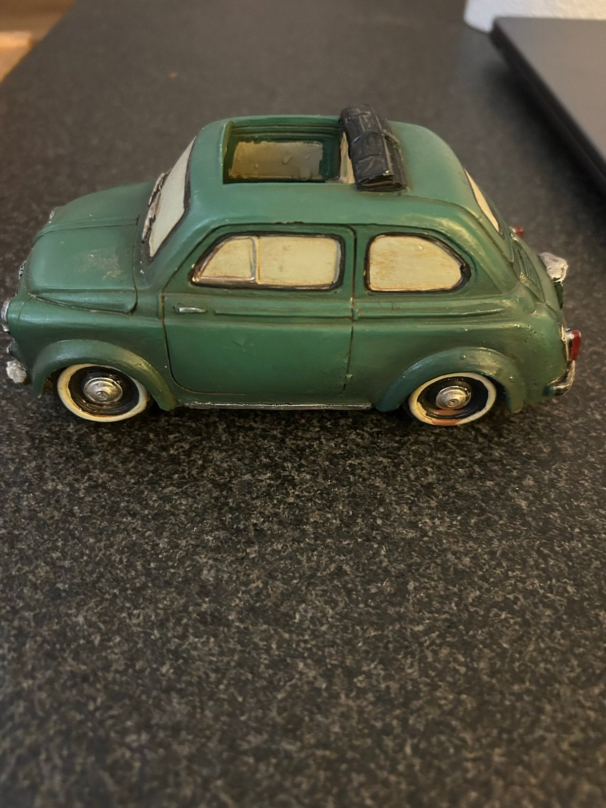 Groen Fiat 500 Beeldje van Steen - Vintage Look, Ophalen of Verzenden, Zo goed als nieuw, Auto, Overige merken