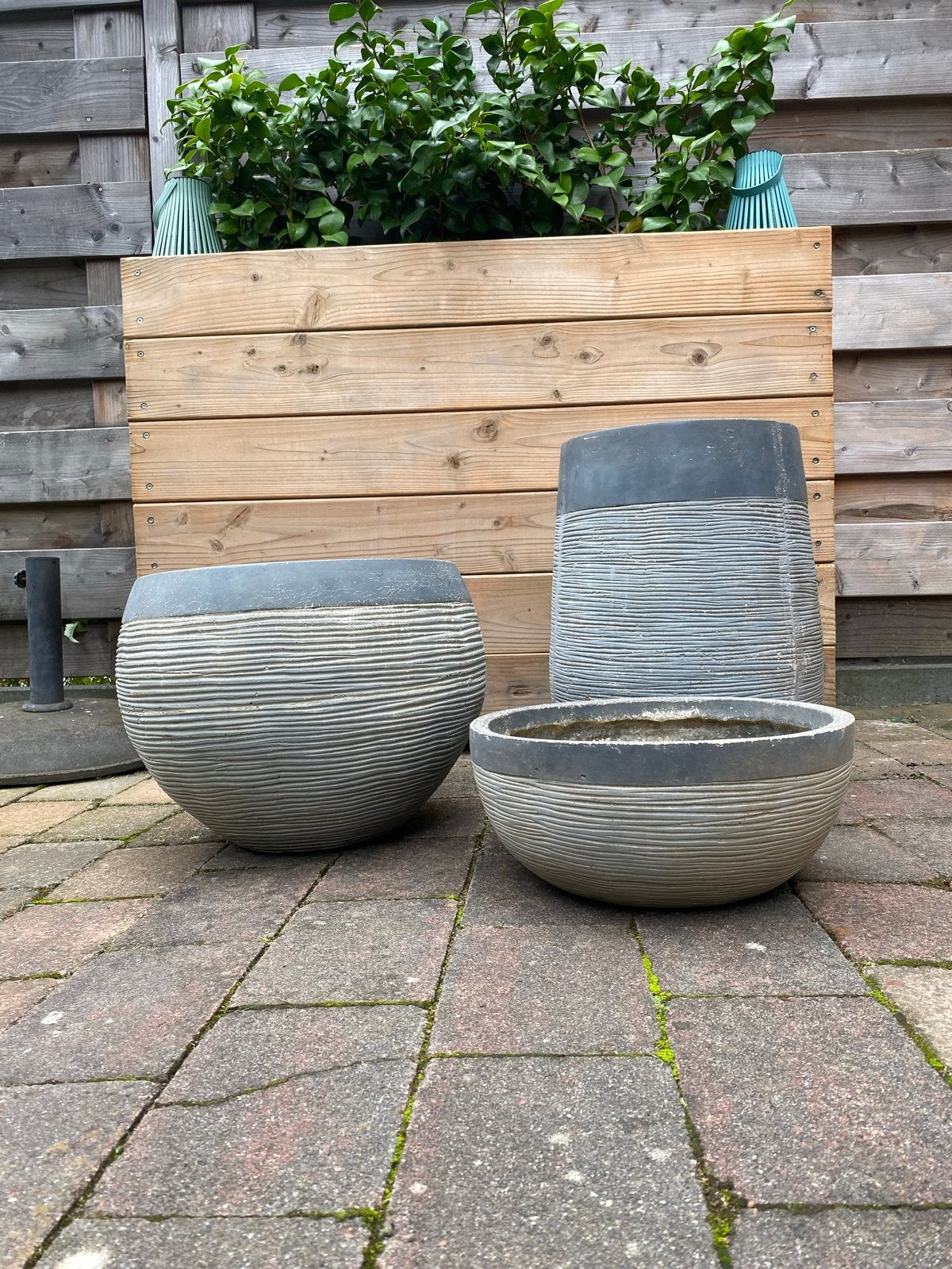 Set van 3 grijze plantenpotten met ribbeltextuur intratuin, Overige materialen, Gebruikt, Rond, Minder dan 40 cm