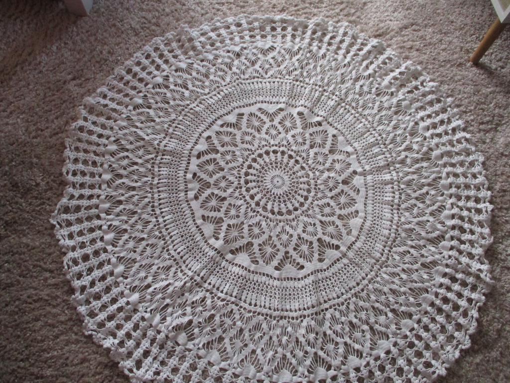 Gehaakt wit tafelkleed 120 cm. rond!, Ophalen, Gebruikt, Rond, Binnen