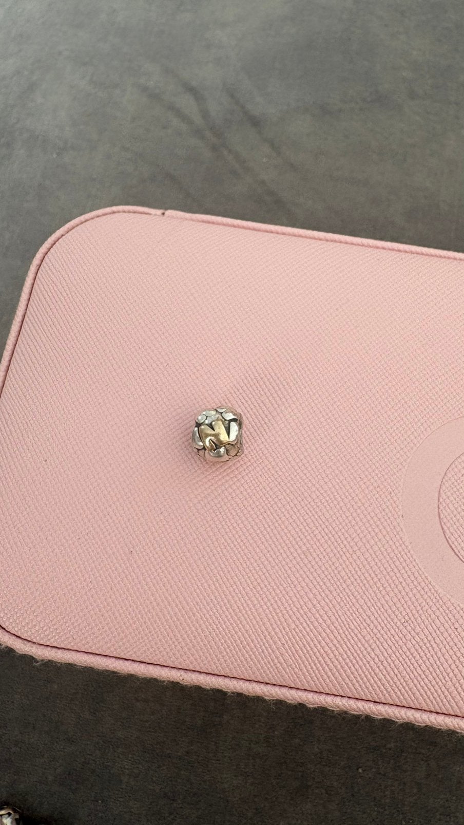 Pandora two tone bedels N, Ophalen of Verzenden, Zo goed als nieuw, Goud, Pandora