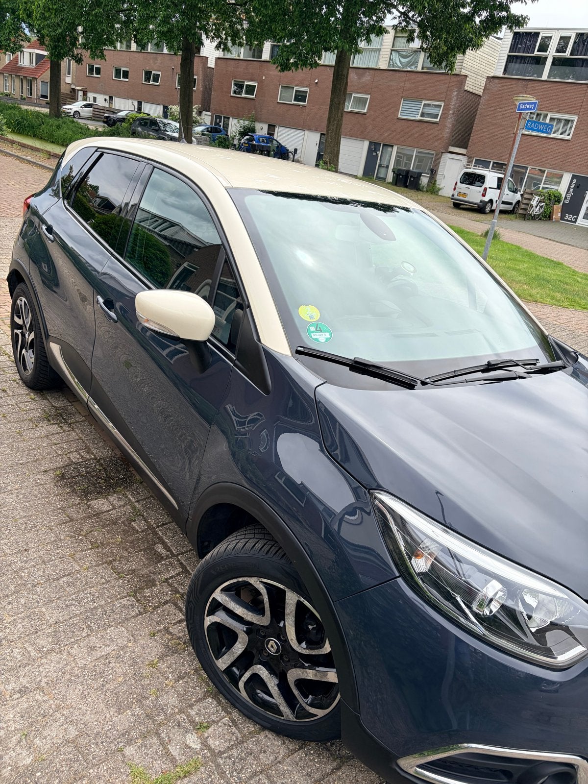 Renault Captur 1.5 DCI 110pk  EDC 2017 automaat Blauw, Auto's, Renault, 4 cilinders, Origineel Nederlands, 1200 kg, Diesel