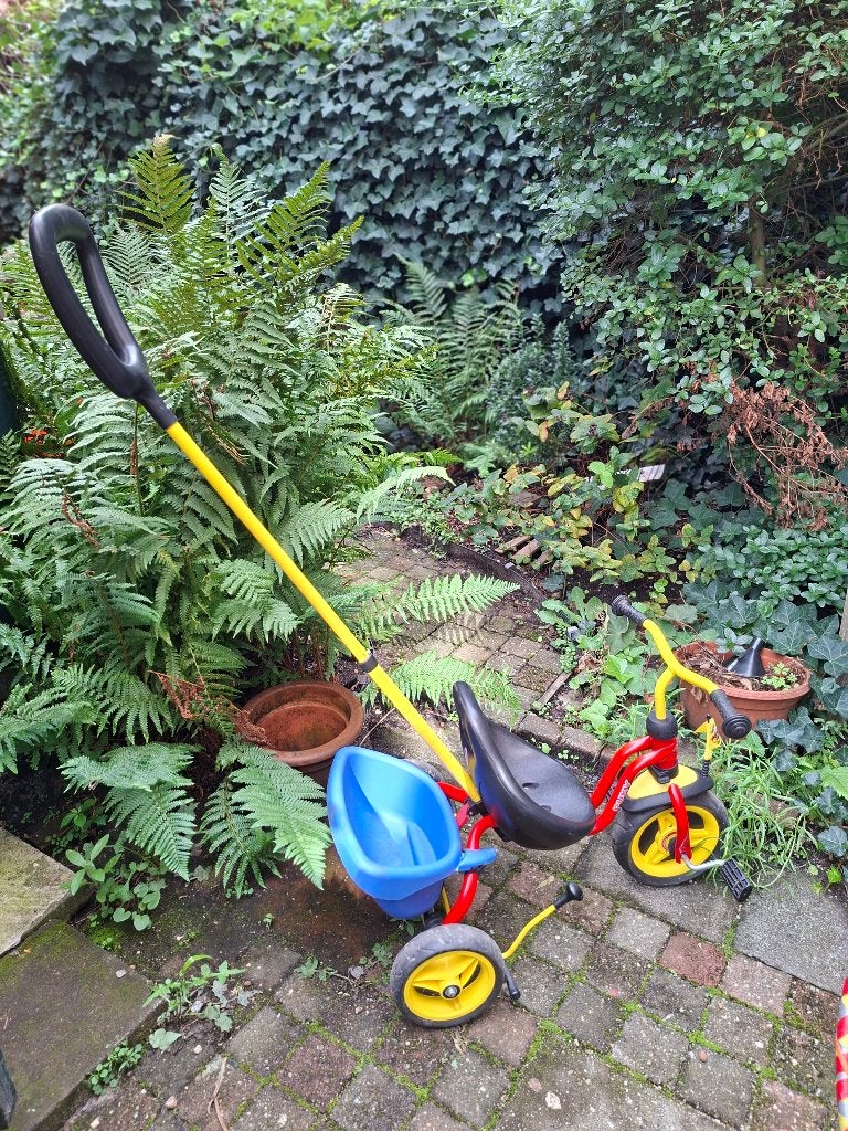 Puky driewieler met afneembare duwstang, handrem en kiepbak, Fietsen en Brommers, Ophalen, Gebruikt, Velgrem, Puky