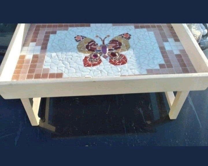 Unieke mozaïek bijzettafel met vlinderdesign, Ophalen of Verzenden