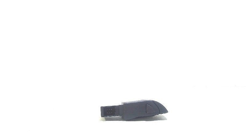 Radio bediening Renault Twingo, Ophalen of Verzenden, Van der Ven Autorecycling B.V., Onderdelen@venauto.nl, Ettenseweg 76, 4706 PB Roosendaal, The Netherlands