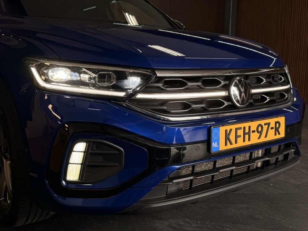 Volkswagen T-Roc 1.5 TSI R-Line DSG Panoramadak Dodehoek ACC, Auto's, Volkswagen, Automaat, 4 cilinders, 150 pk, Blauw
