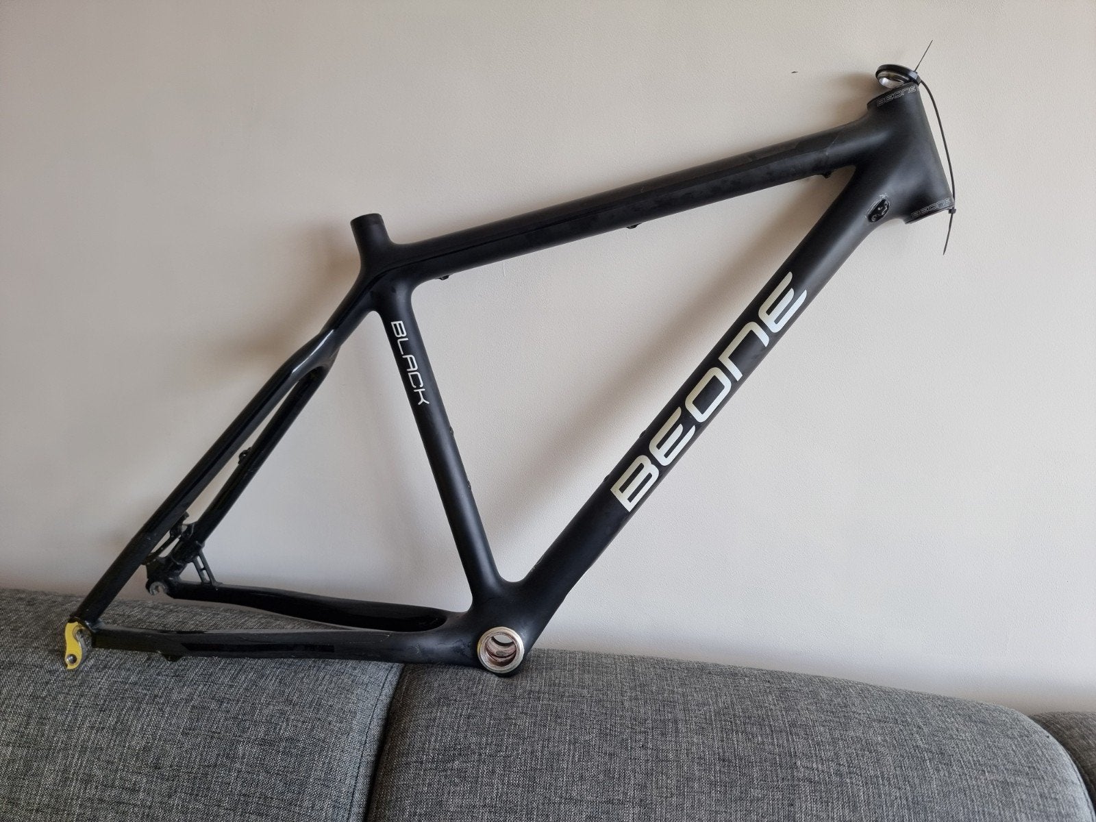 Beone Black carbon 1kg frame 26" L, Ophalen, Frame, Beone, Zo goed als nieuw