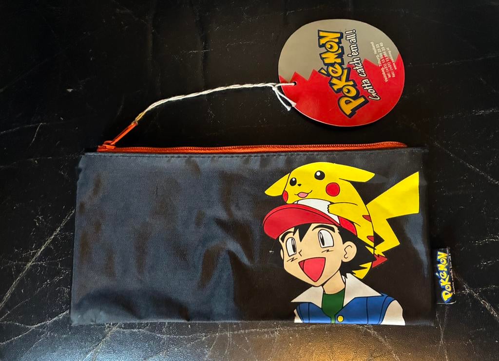 Pokémon etui nieuw Pikachu Ash origineel 2000, Diversen, Schoolbenodigdheden, Ophalen of Verzenden, Nieuw