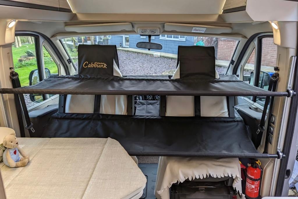 Te huur: Tweepersoons stapelbed, camperbed, slaapmat Cabbunk, Ophalen, Zo goed als nieuw
