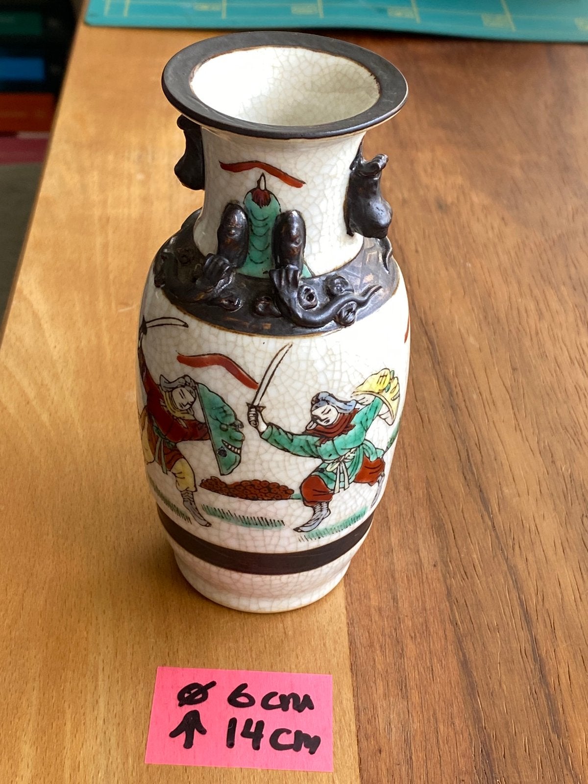 Nanking craquelé vaasje 14cm hoog, Ophalen of Verzenden