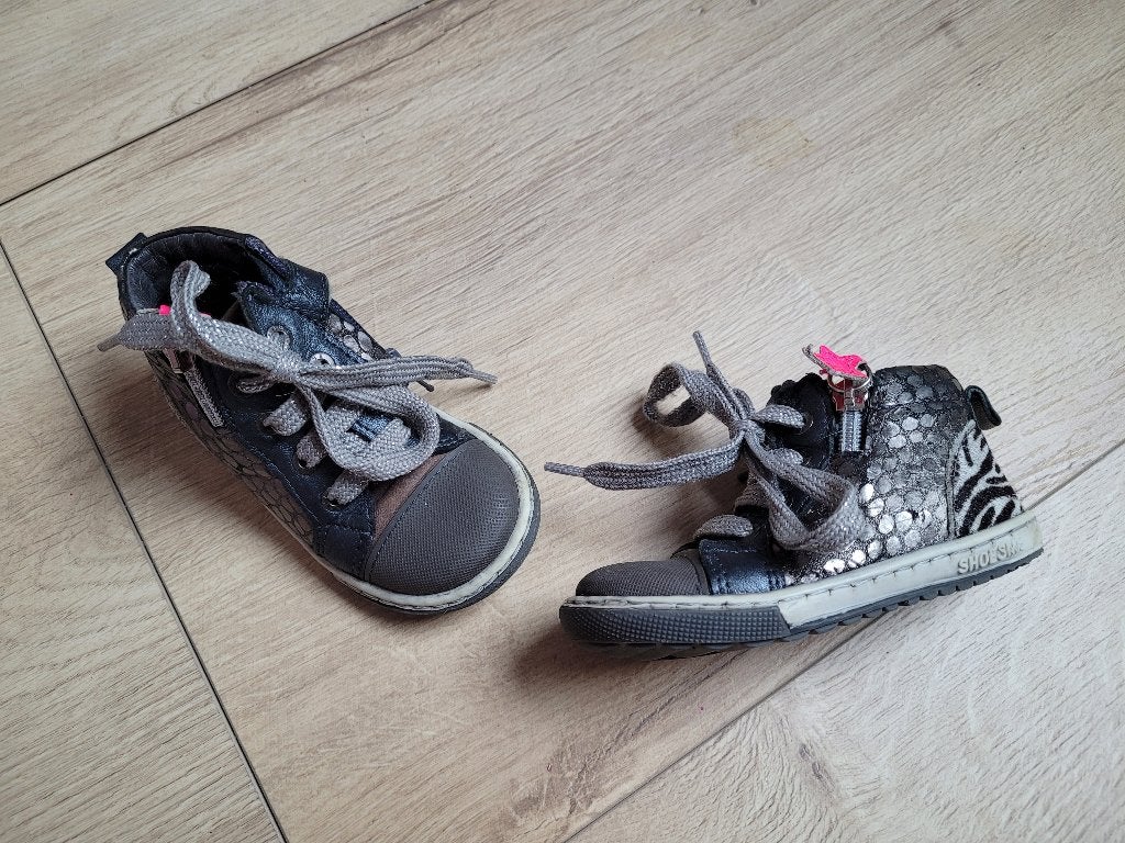 SHOESME grijze leren schoentjes maat 22 ~ GG2406, Kinderen en Baby's, Babykleding | Schoentjes en Sokjes, Meisje, Ophalen of Verzenden
