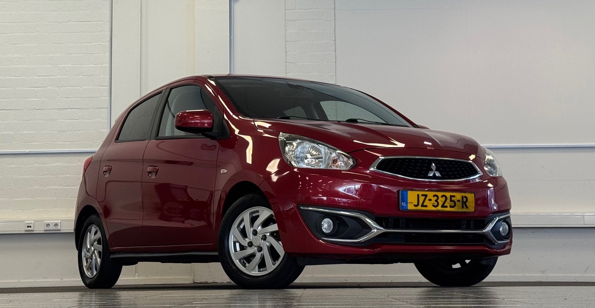 Mitsubishi Space Star 1.0i Intense Automaat 1e Eigenaar Deal, Dealer onderhouden, Stof, Gebruikt, 840 kg