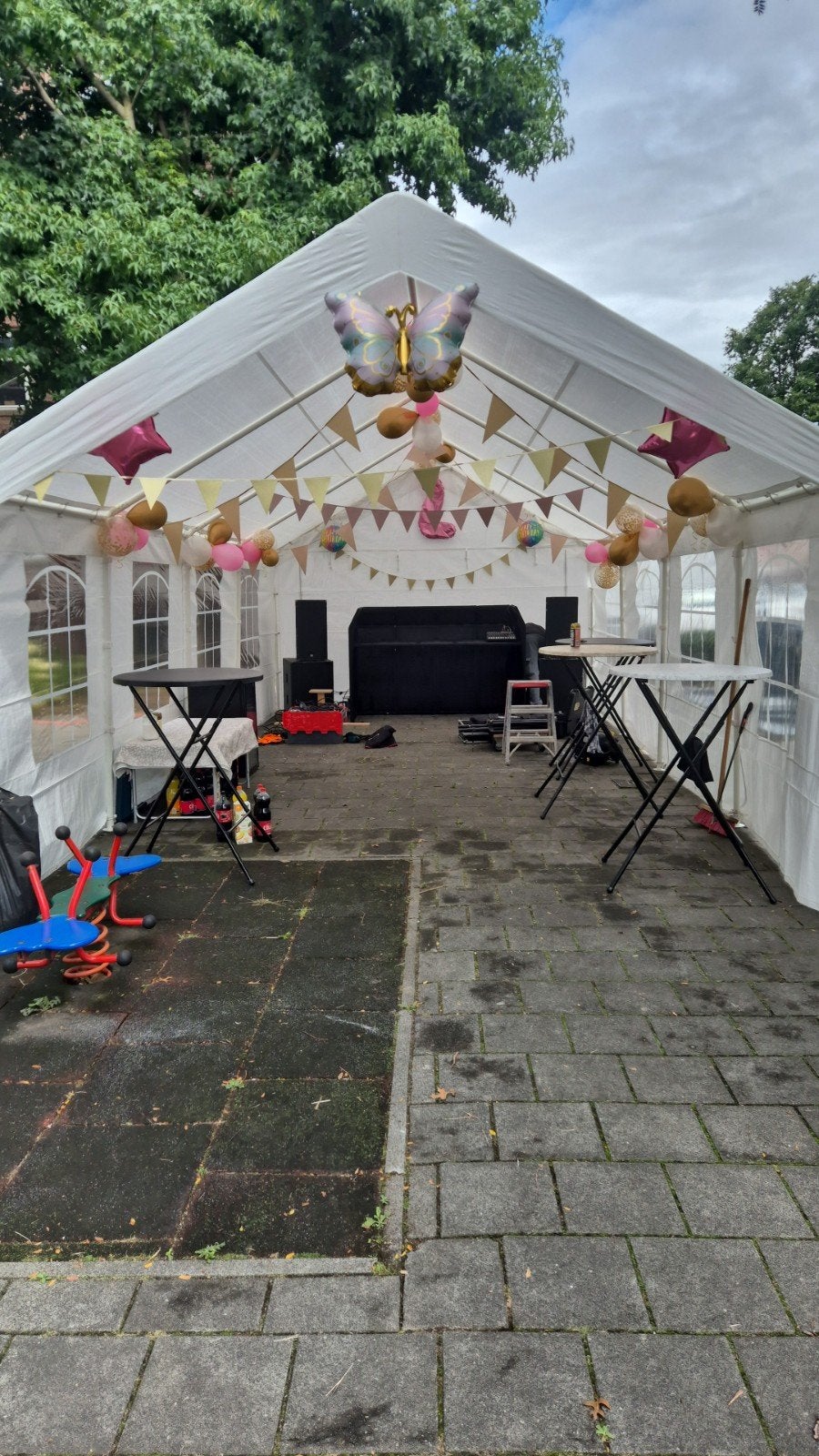 Partytenten en Feestbenodigdheden te Huur, Ophalen of Verzenden