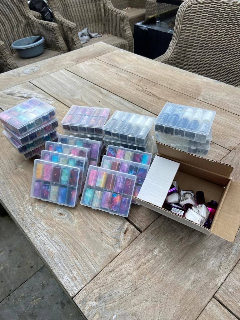 26 doosjes nagelfolie met gratis foil glue, Ophalen, Overige kleuren, Nieuw, Handen en Nagels