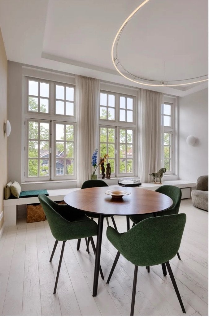 Eettafel nieuwstaat met 4 stoelen, Ophalen, Zo goed als nieuw, Modern, 4 tot 6 stoelen