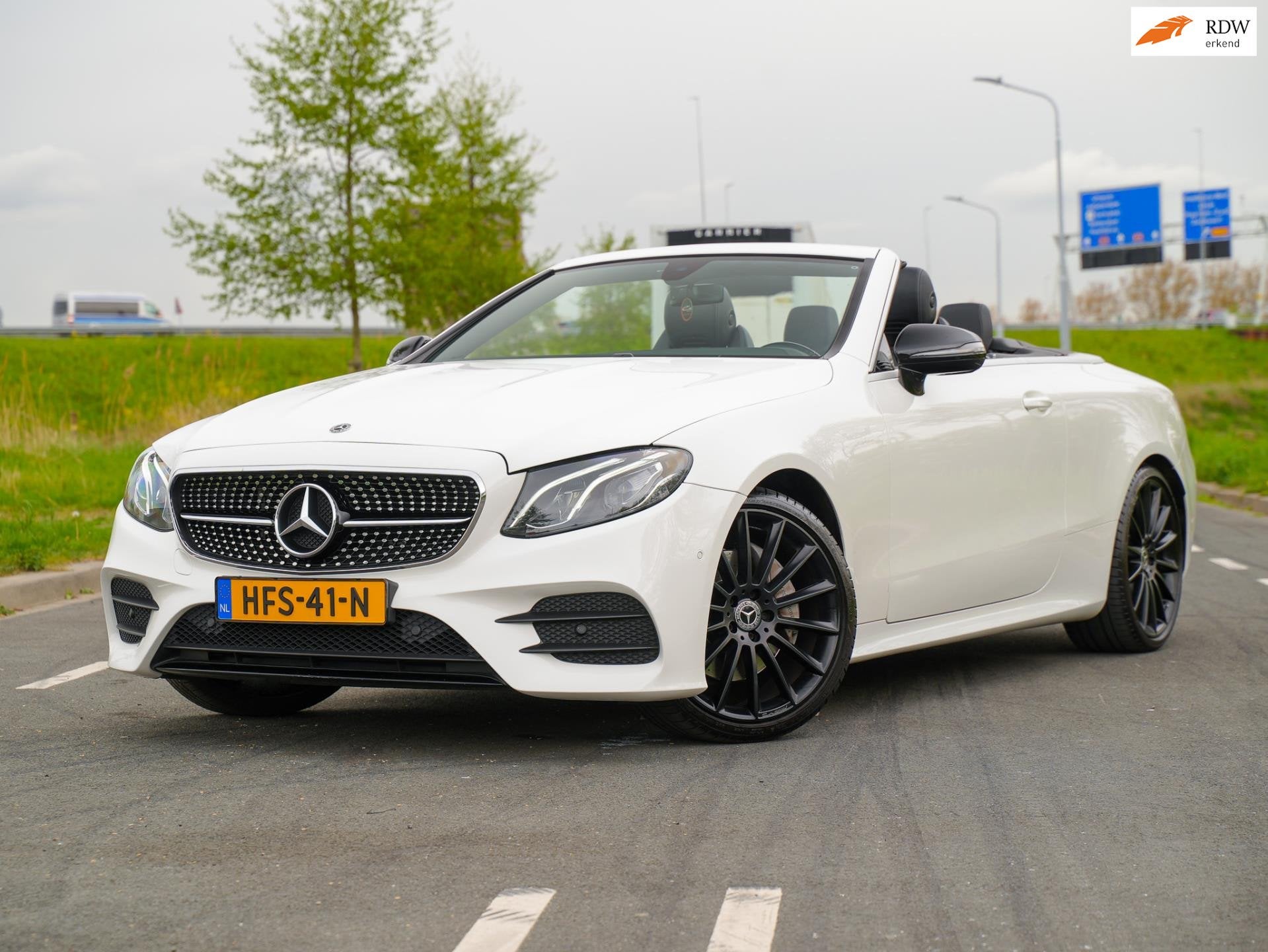 Mercedes-Benz E-klasse Cabrio 200 Premium Plus / Cabrio / Le, Auto's, Automaat, Achterwielaandrijving, 4 cilinders, Cabriolet
