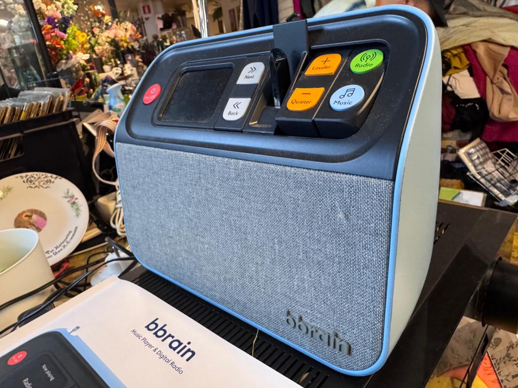 BBrain Dementie  radio DAB+ Schatkamer arnhem, Ophalen, Bbrain, Zo goed als nieuw, X