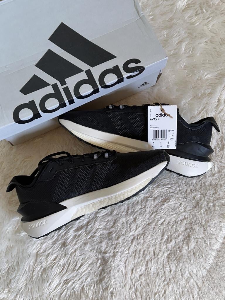 Adidas Avryn - maat 42, Zwart, Nieuw, Ophalen of Verzenden, Sneakers of Gympen
