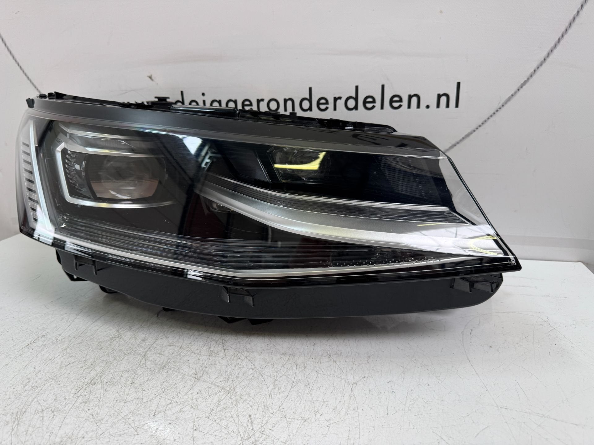 VW TRANSPORTER T7 VOL LED IQ LIGHT KOPLAMP LINKS 7T1941082E, Gebruikt, Volkswagen, Volkswagen AG, Berliner Ring 2
38440  Wolfsburg, DE