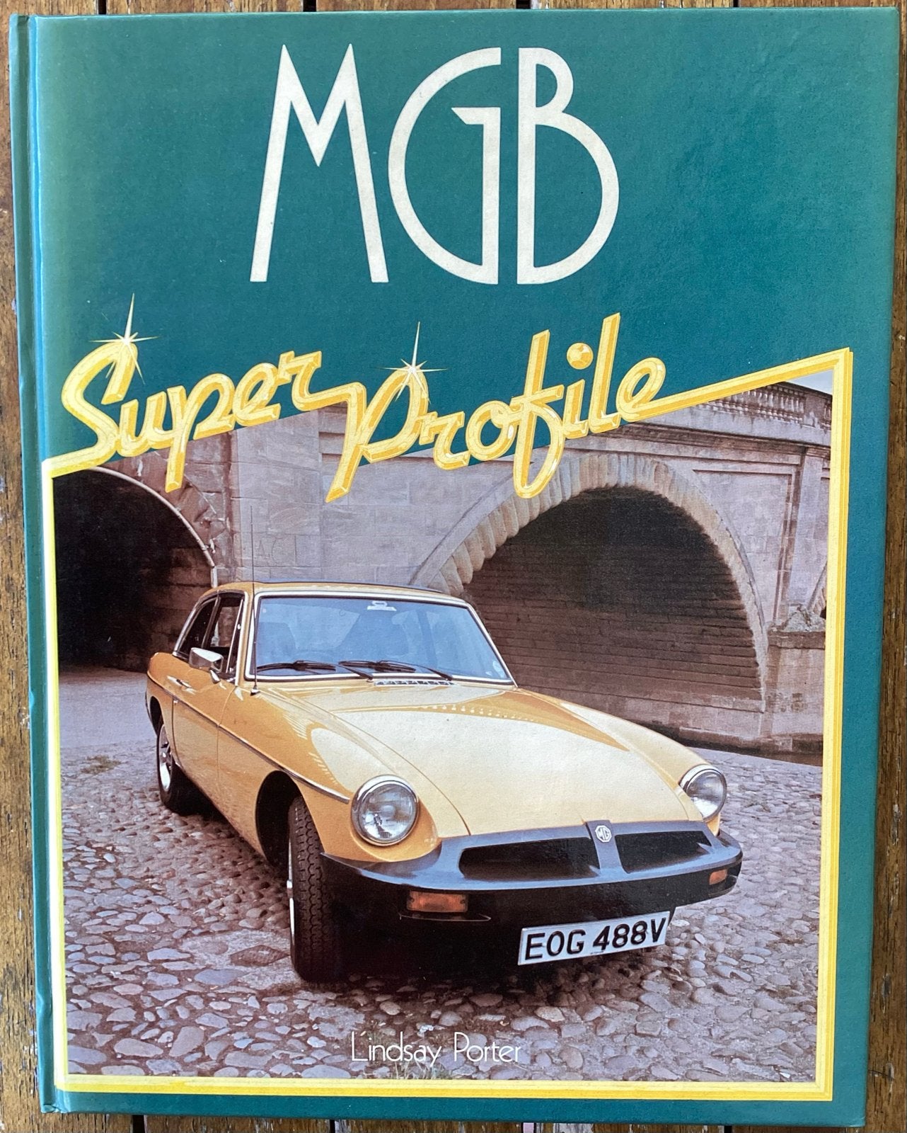 MGB Super Profile Boek - Lindsay Porter, Boeken, Ophalen of Verzenden, Zo goed als nieuw, Overige merken