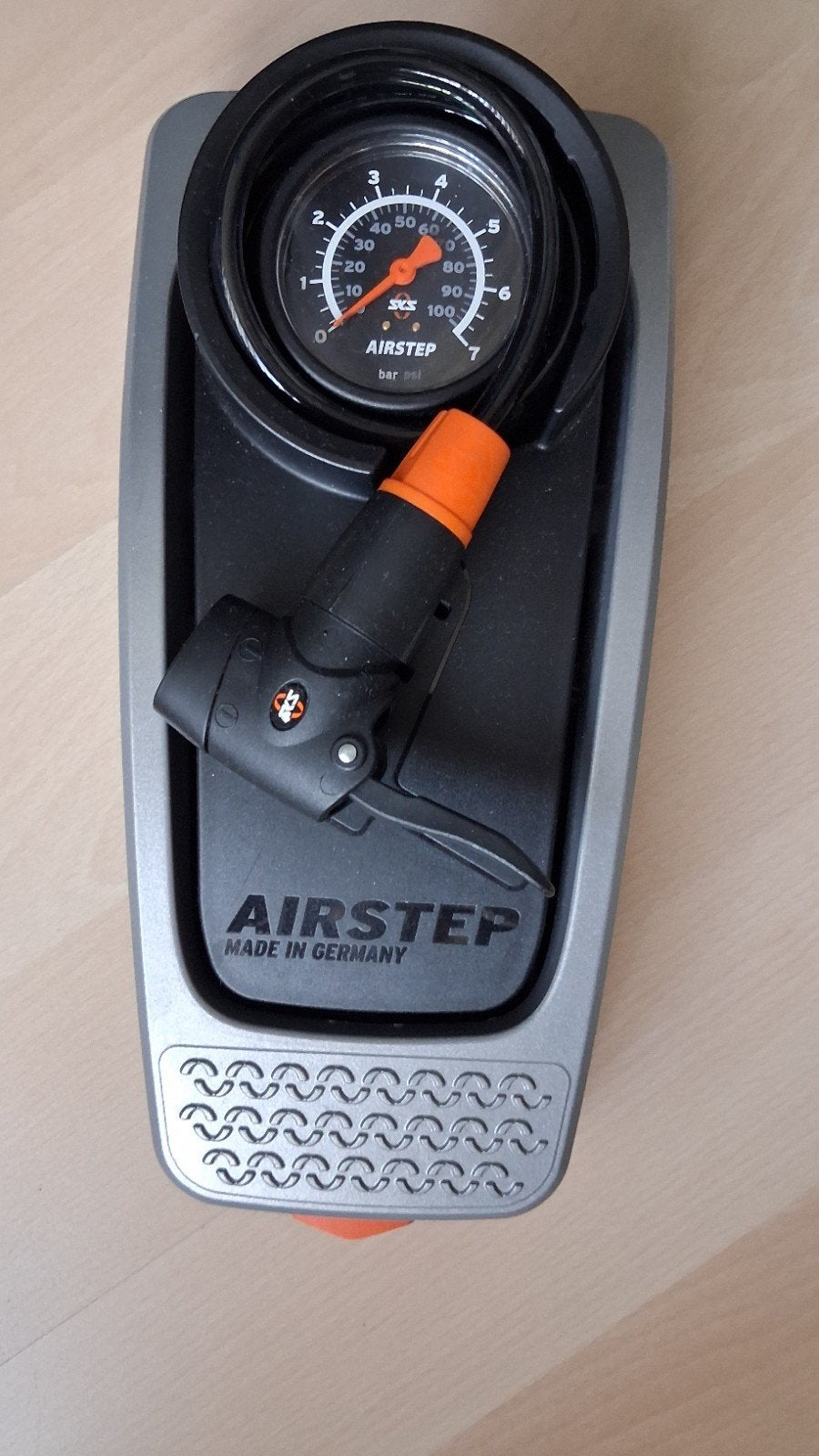Voetpomp voor autoband, Ophalen, Nieuw