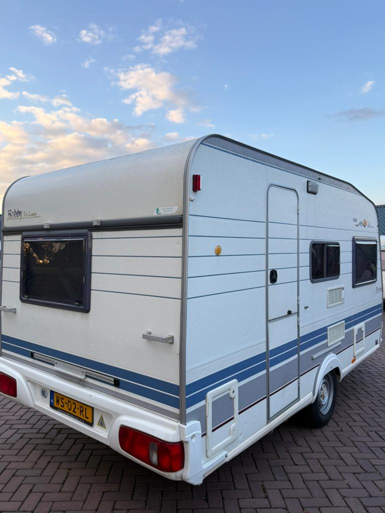 Hobby caravan, Caravans en Kamperen, Caravans, Vast bed, Hobby, Treinzit, 750 - 1000 kg