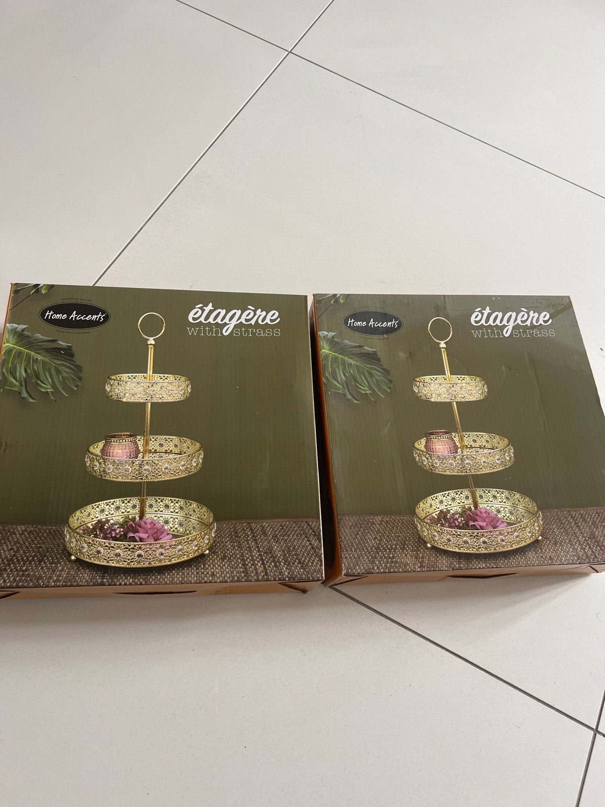 Gouden etagère met strass - 3 lagen, nieuw in doos, Ophalen of Verzenden, Nieuw, Etagère, Metaal