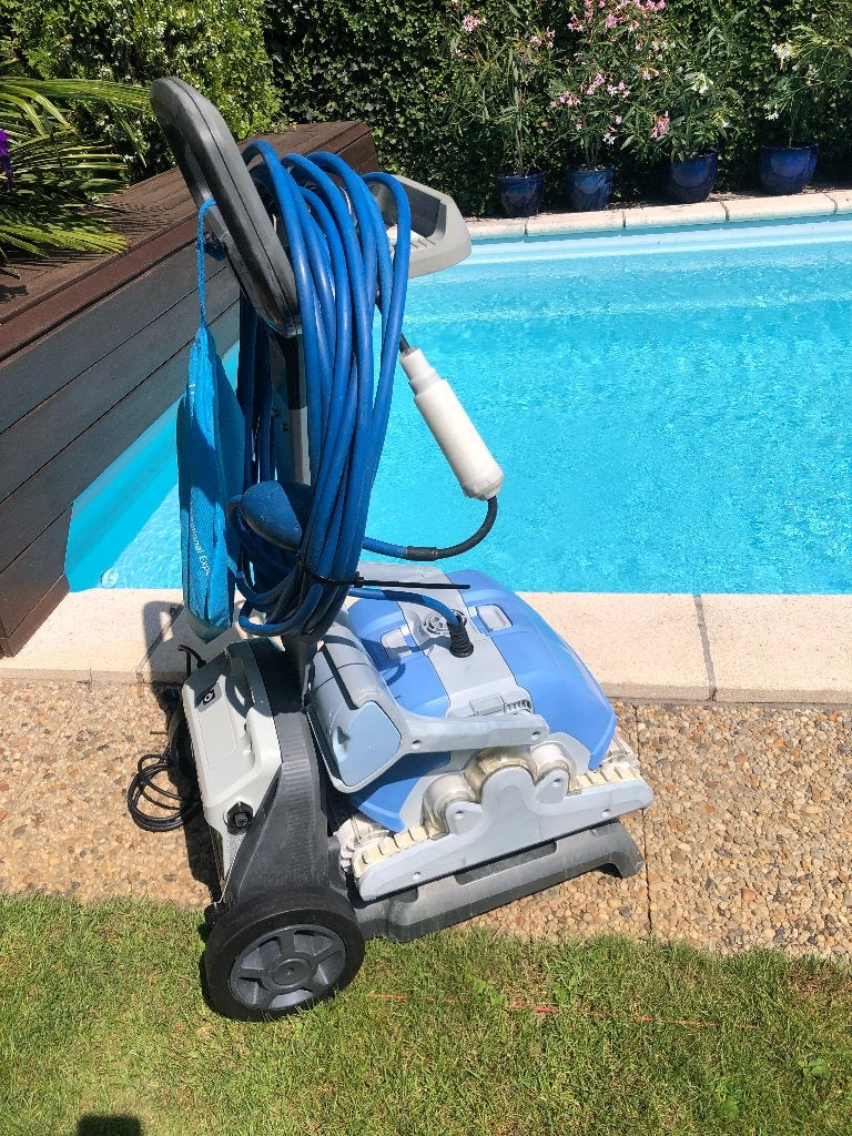 Zwembadrobot dolphin m400, Tuin en Terras, Ophalen, Zo goed als nieuw