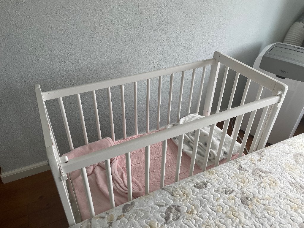 Gratis babybedje / co-sleeper – 0 tot 6 maanden, Kinderen en Baby's, Ophalen, Gebruikt, Wieg