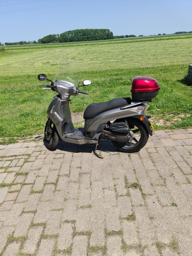 Kymco People S 4-takt Geel Kenteken Scooter, Ophalen, Gebruikt, Benzine, People S