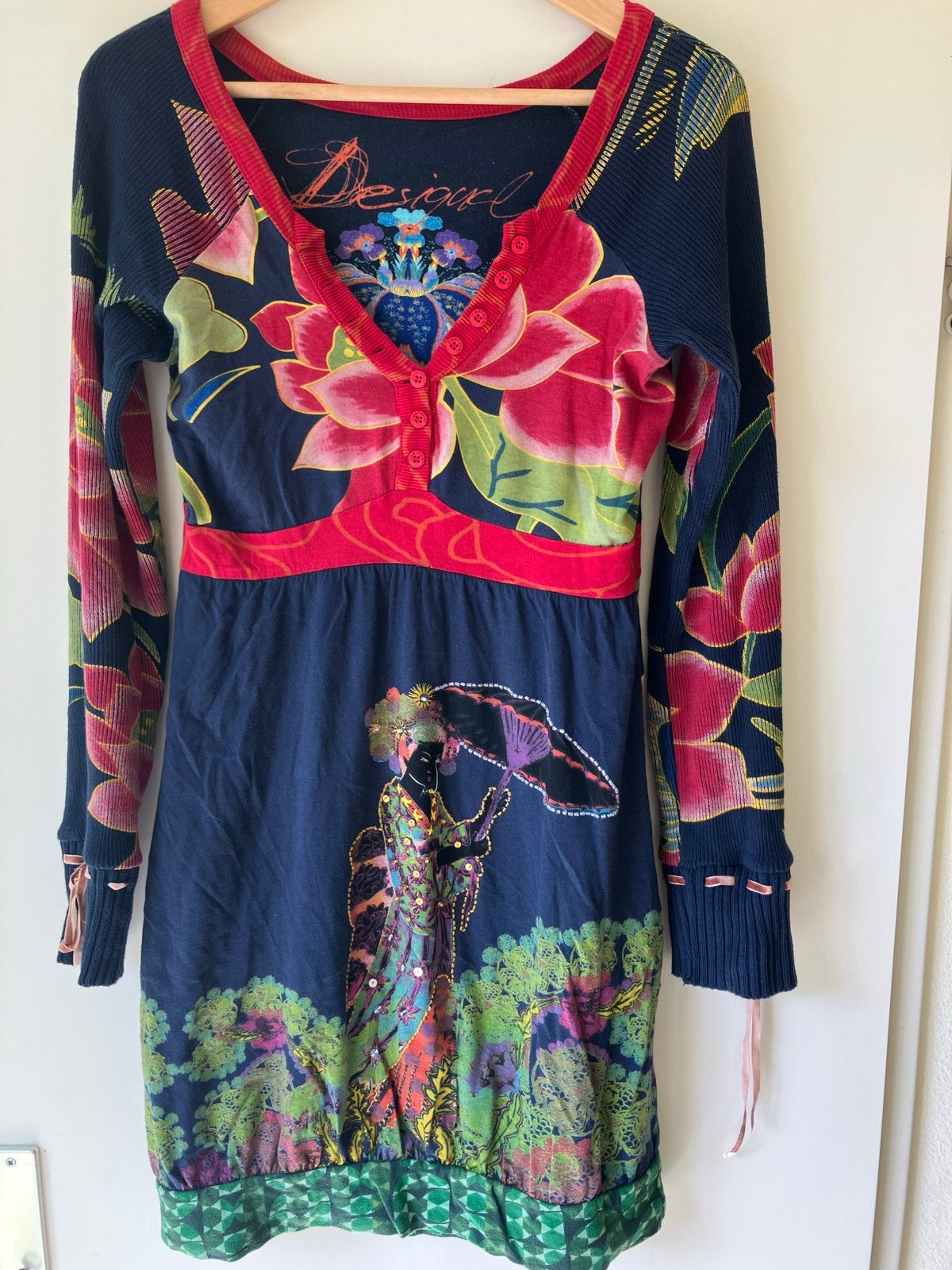Desigual jurk met bloemenprint en Japanse dame, Meerkleurig, Ophalen of Verzenden, Zo goed als nieuw, Maat 36 (S)
