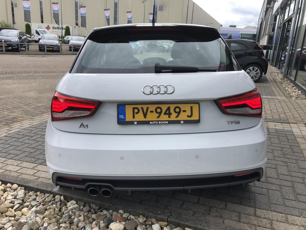 Audi A1 Sportback 1.4TFSi 125PK ADRENALIN S-LINE NAVI/CLIMA/, Auto's, Voorwielaandrijving, 4 cilinders, Origineel Nederlands, Handgeschakeld