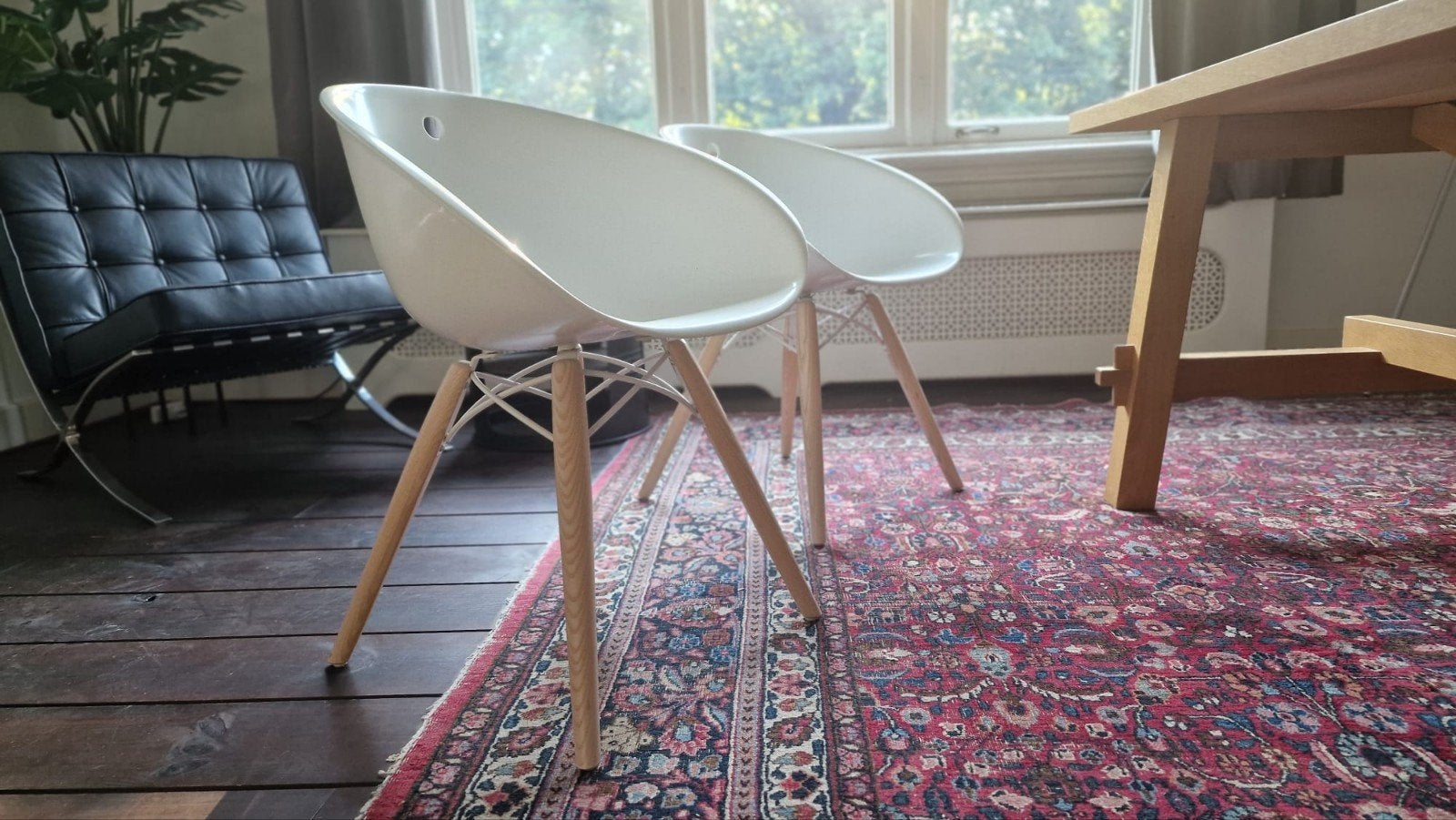 2 comfortabele eetkamerstoelen / vergaderstoelen, Huis en Inrichting, Ophalen