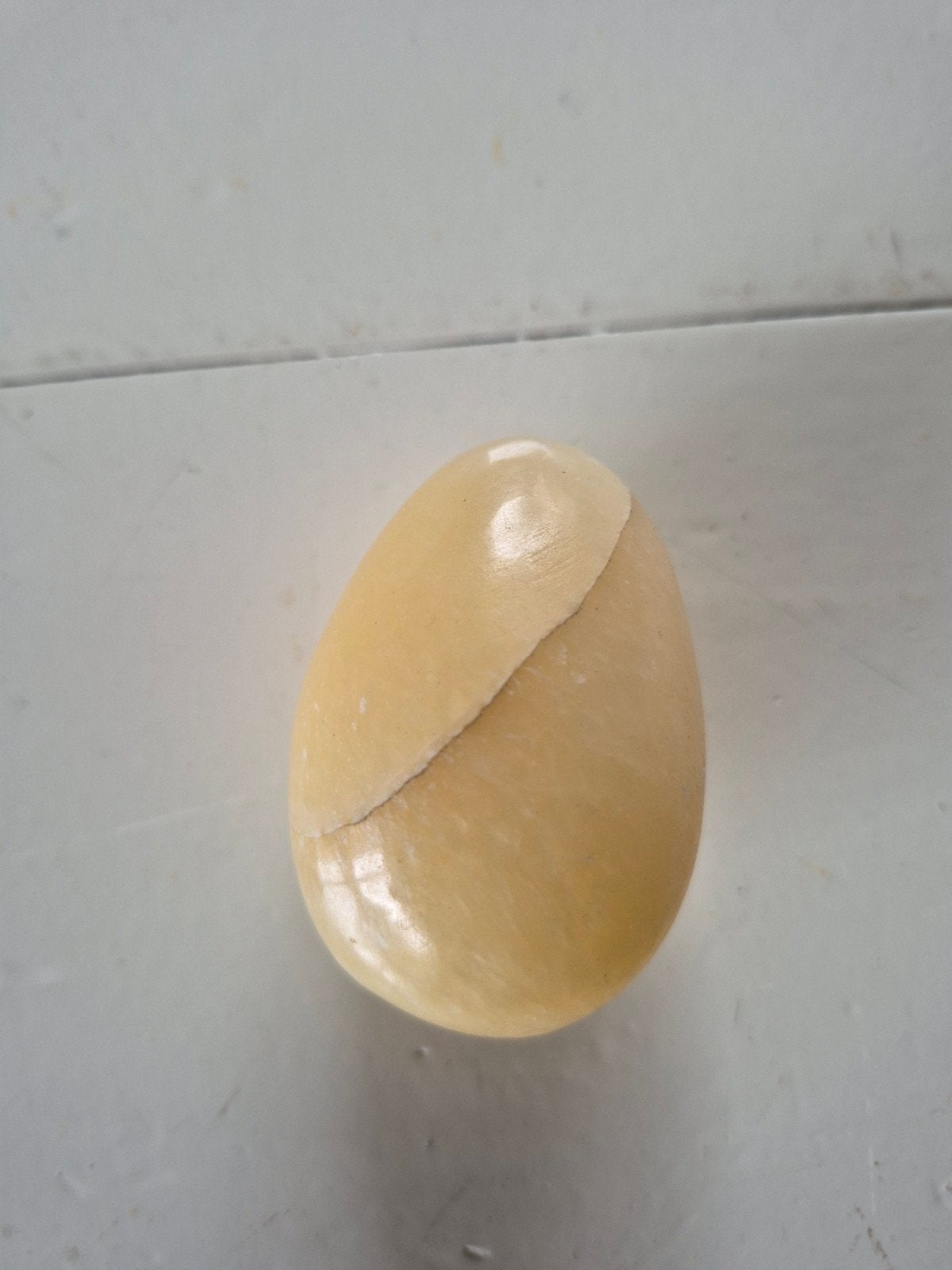 Edelsteen ei gele calciet, Ophalen of Verzenden, Dier